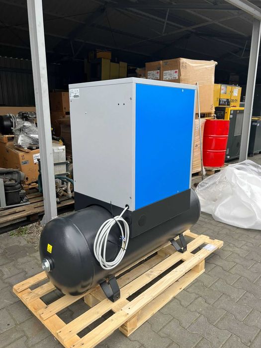 Sprężarka śrubowa MARK MSM 5.5 200, 5,5kW. 0.7m³ S011935