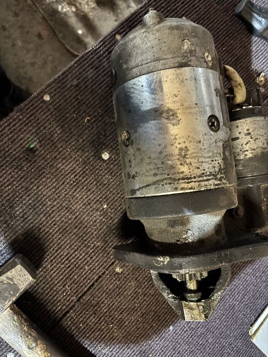 Rozrusznik 12v  2.8 kw sprawny