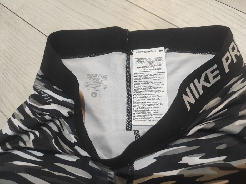 Legginsy capri Nike Pro