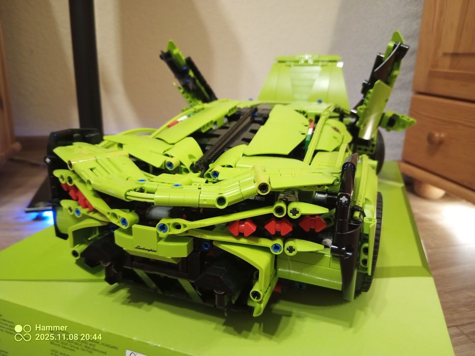 Lego Technic Lamborghini 42115