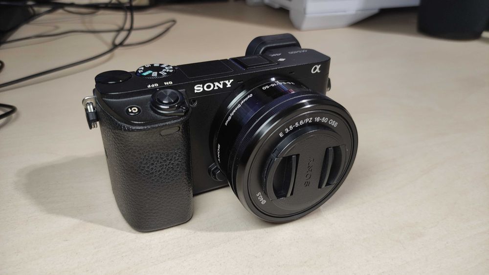 Камера Sony a6400 +kit E 3.5-5.6/PZ 16-50 мм OSS