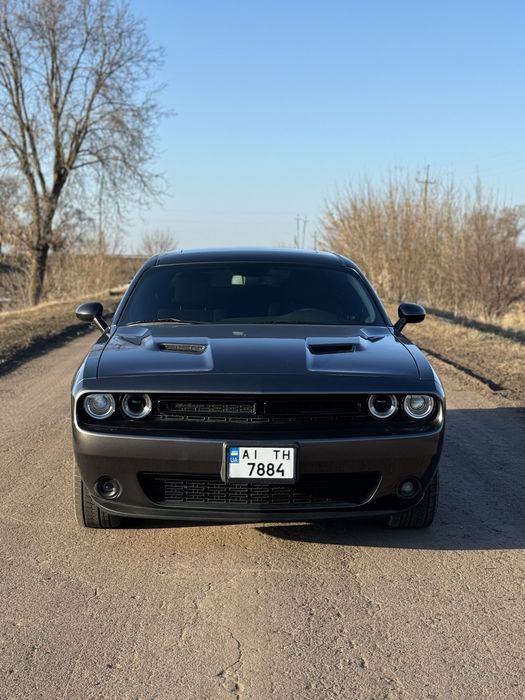 Dodge challenger