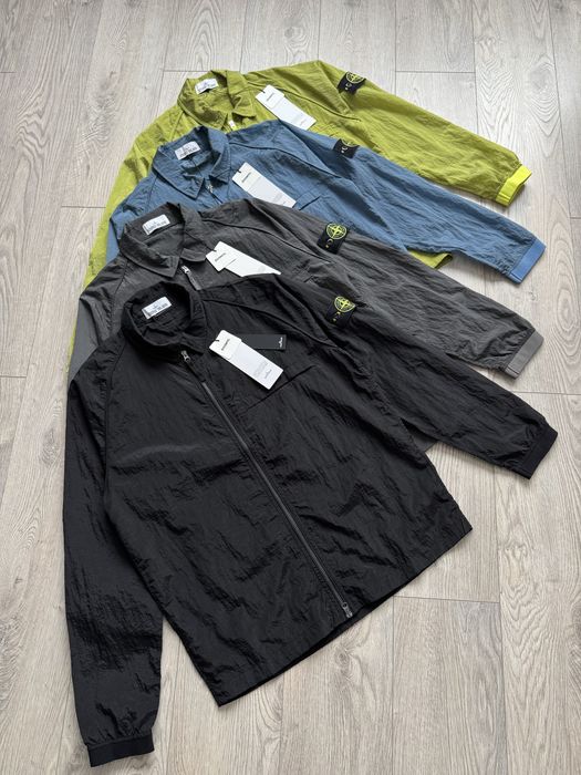 Нейлоновый овершот Stone Island