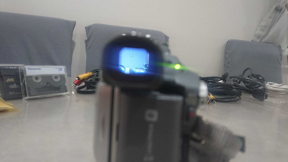 Видеокамера Sony Handycam DCR-HC17E PAL (Коробка, полный комплект. Механика 10/10!)