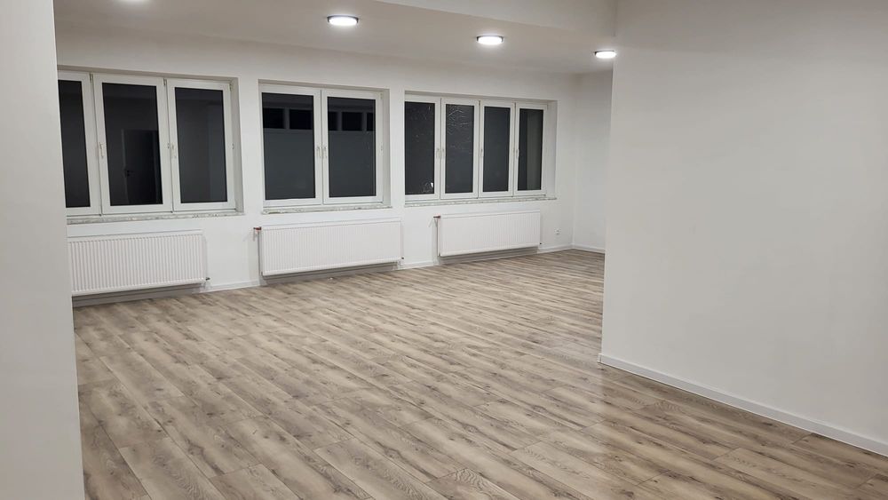 Duże pomieszczenie na wynajem