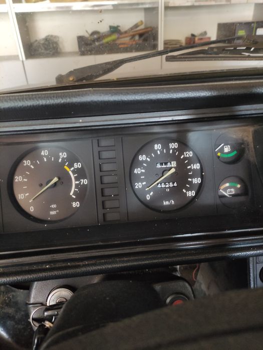 автомобіль ВАЗ 2104