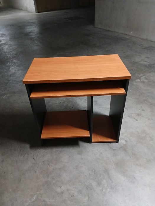 Secretaria de madeira