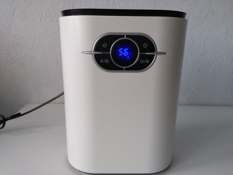 Osuszacz powietrza z wyświetlaczem jonizator wskaźnik wilgotności