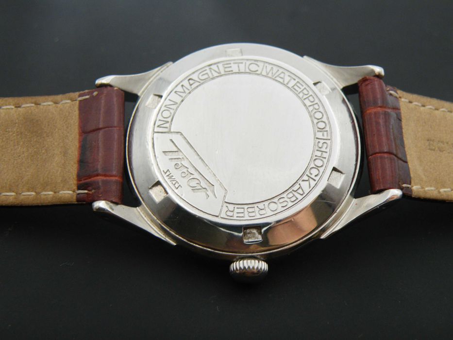 Tissot Calatrava Vintage w Stalowej Kopercie