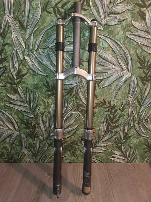 Двухкоронна вилка Marzocchi Bomber Junior T Pro Extreme