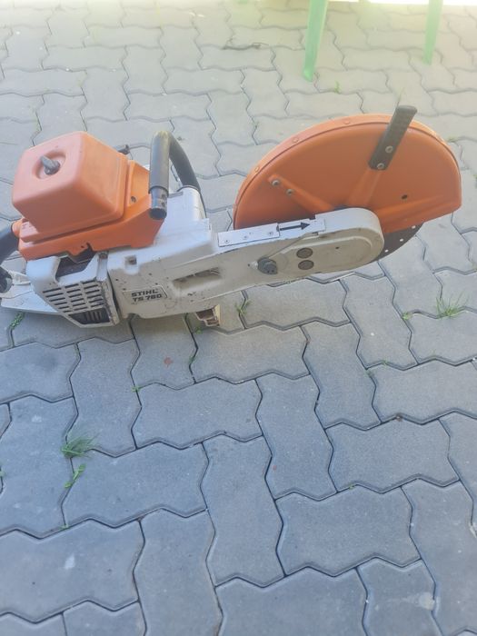Cortador de Betão  e Asfalto a gasolina TS 760 STIHL