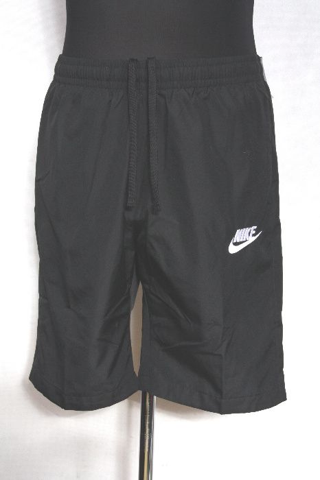 Spodenki NIKE 804318.  XL Nowe !!