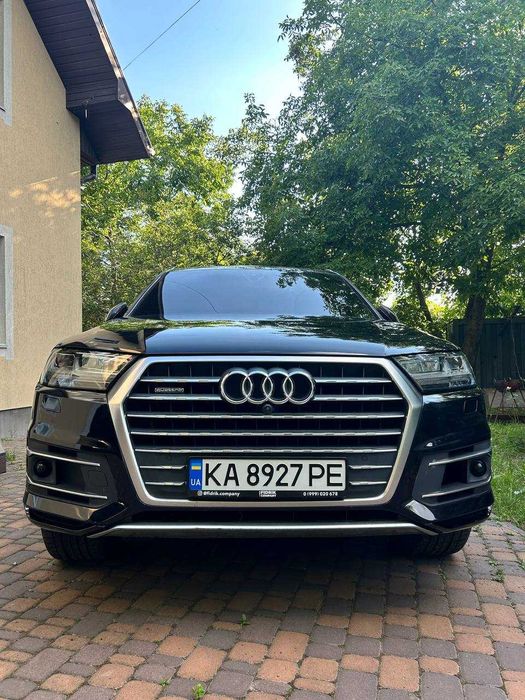 Audi q7 premium plus 2017 год 3.0 tfsi quattro камеры 360 7 мест