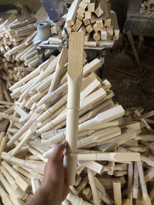 Ножки до табуреток заготовки на стільці табурет стул