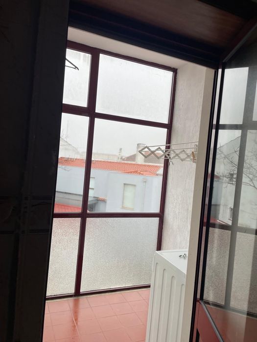 Aluga-se apartamento T1