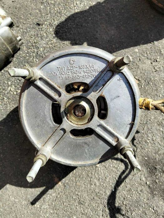 Двигун до пральної машини старої