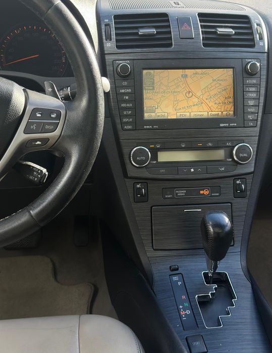 Toyota Avensis 2.2 Sw D-Cat 150cv-Full Extras[Caixa-automática]