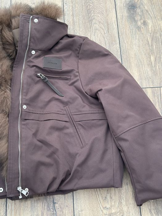 Парка із хутром.