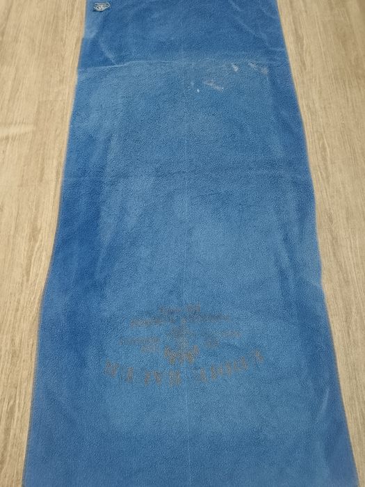 Sprzedam dwa ręczniki za 10 zł.