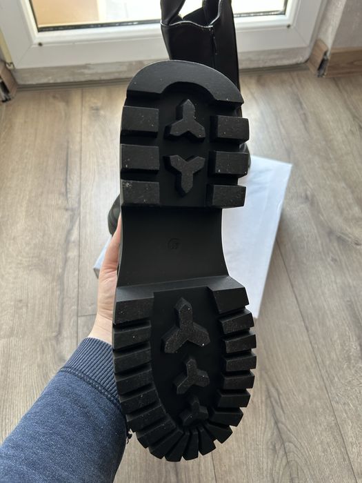 Czarne botki damskie