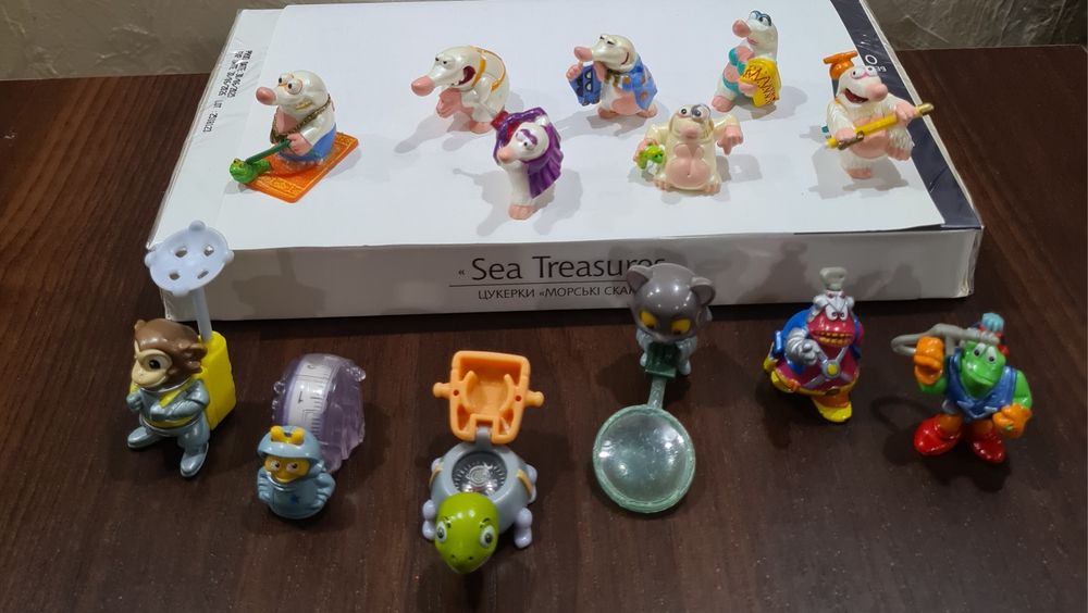 Киндеры в ассортименте.Нотер Дам Де Пари.Кроты.и.др.N 26