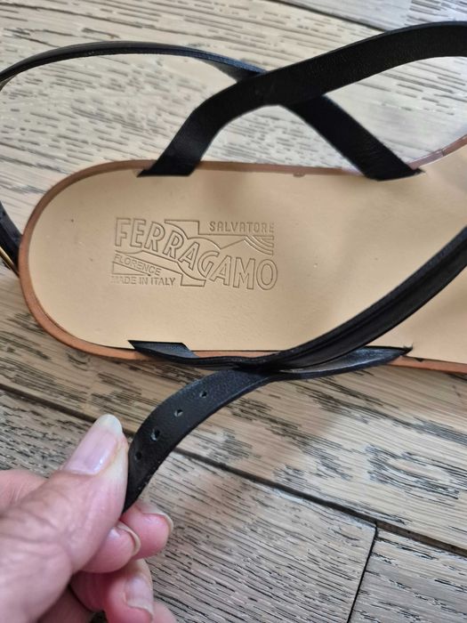 Sandałki Salvatore Ferragamo R.38