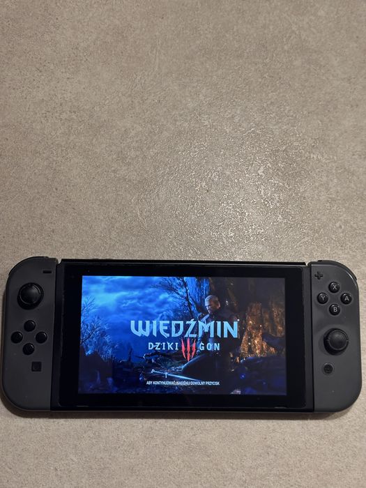 Nintendo Switch + gra Wiedźmin