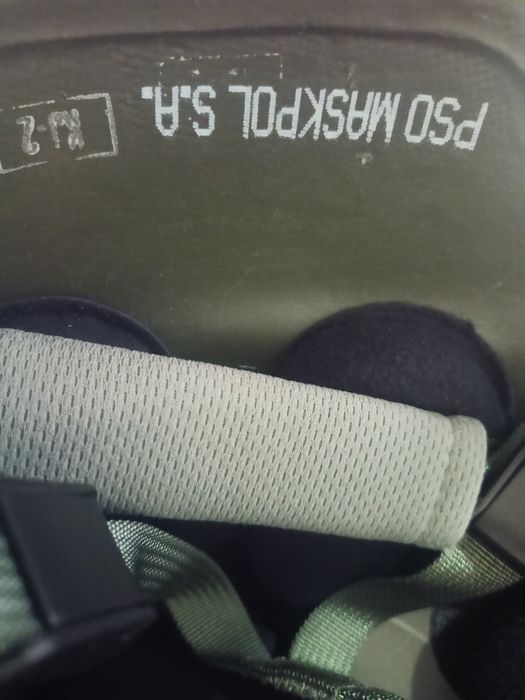 Продається військове спорядження.