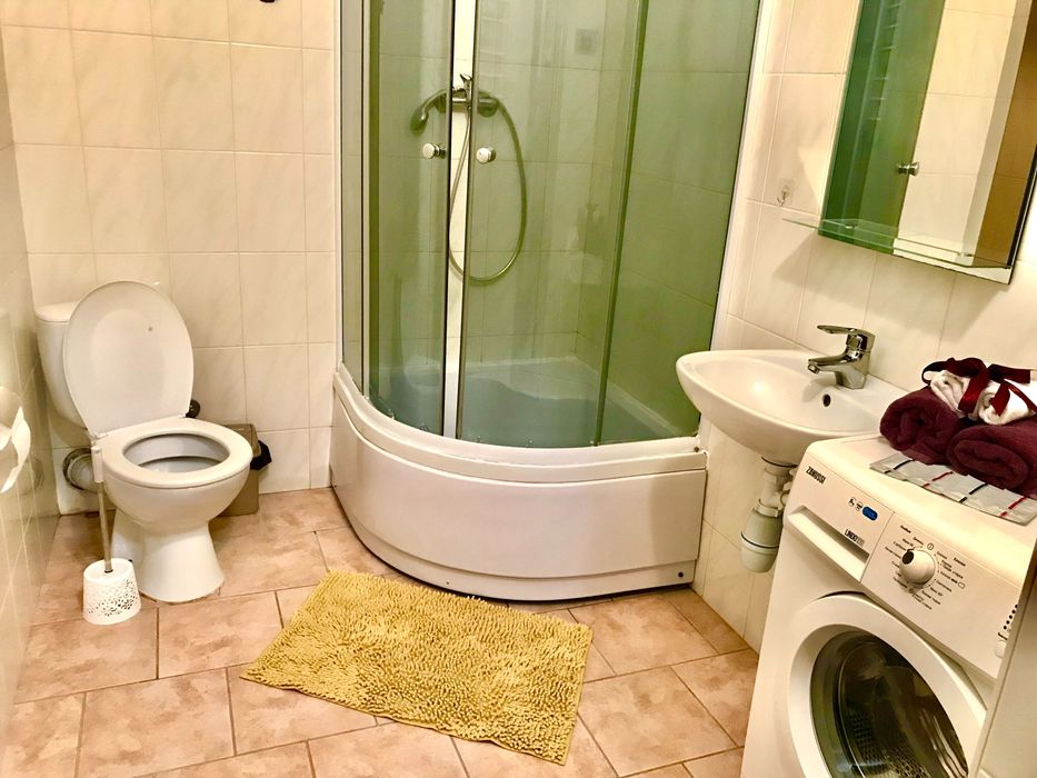 Затишна квартира подобово в центрі Мукачева біля Ратуші