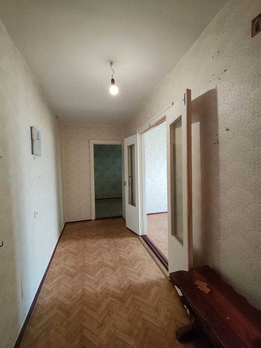 Продаю 2х.кім. квартиру в мікрорайоні Жовтневе