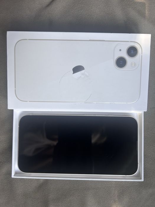 Apple iPhone 13