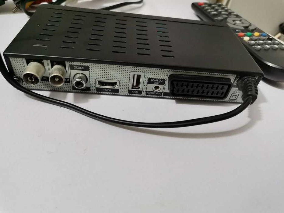 Тюнер ресивер Opticum HD T90