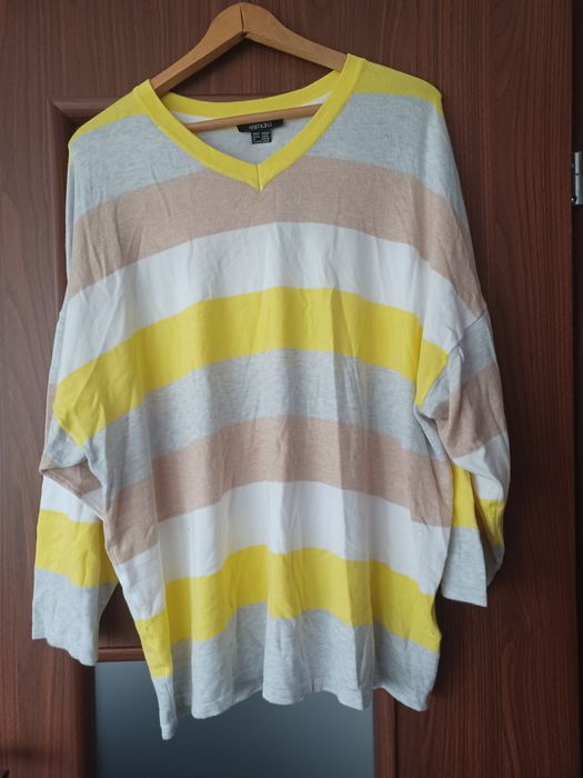 Nowy swetr damski rozm L 44/46