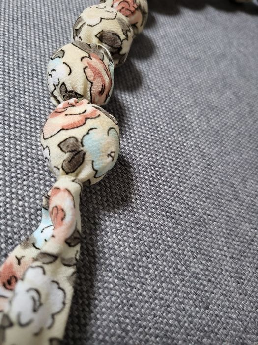 Korale obszyte materiałem