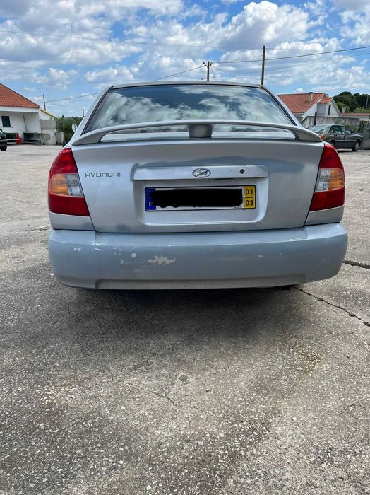Hyundai Accent 1.3i de 2003 para peças