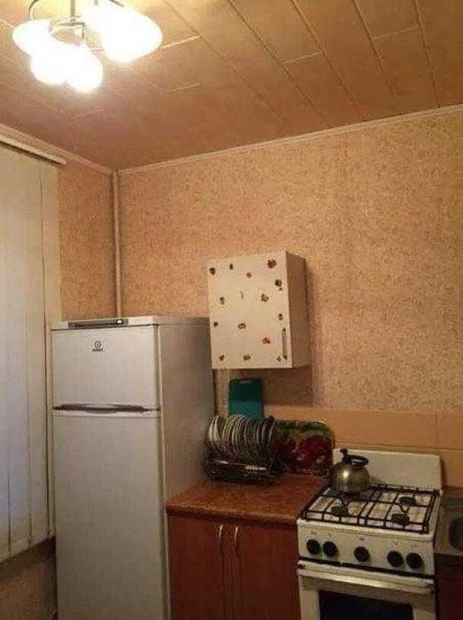 продається дешева 1 кімнатна квартира на Роганському ж/м