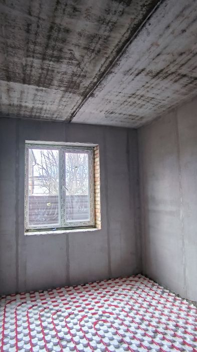 Продається частина будинку (новобудова))