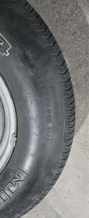 Продам запасне колесо 5*120 R15 235/70R15
