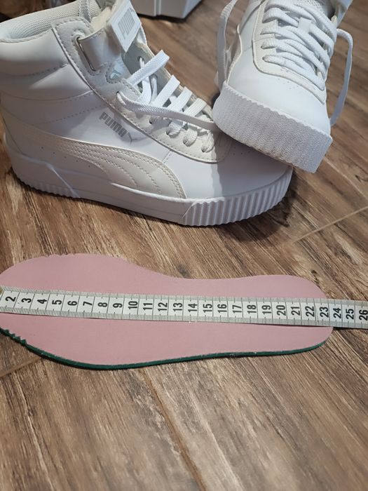 Кросівки жіночі 36 р.