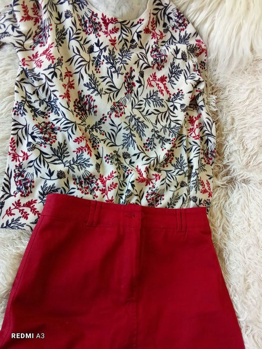 Bluzka, sweter, spódnica, czerwony komplet