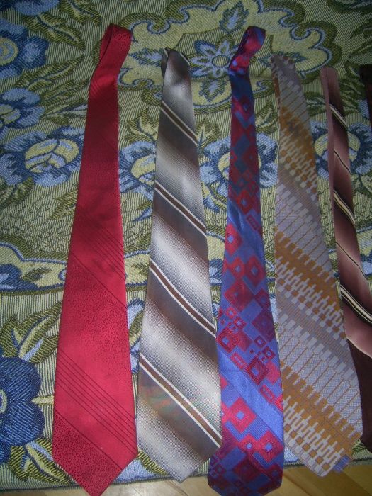 Продам галстуки разные
