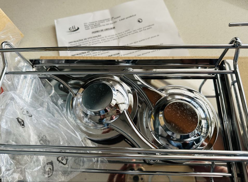 Conjunto pedra de grelhar com embalagens e instruções