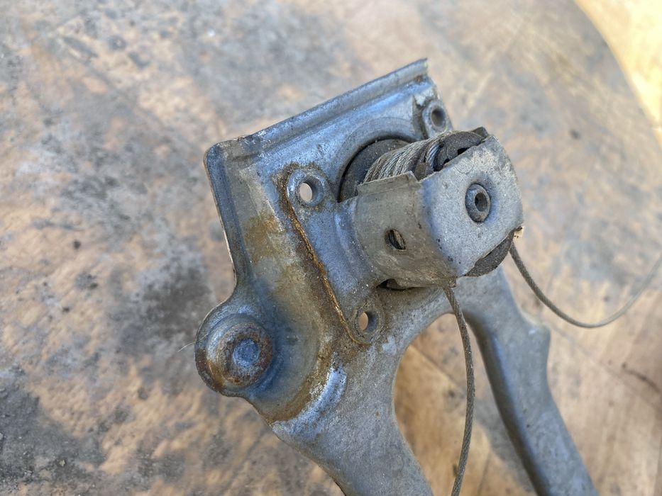 Bmw e46. Стеклоподъемник задний левой двери для Бмв. Склопідіймач