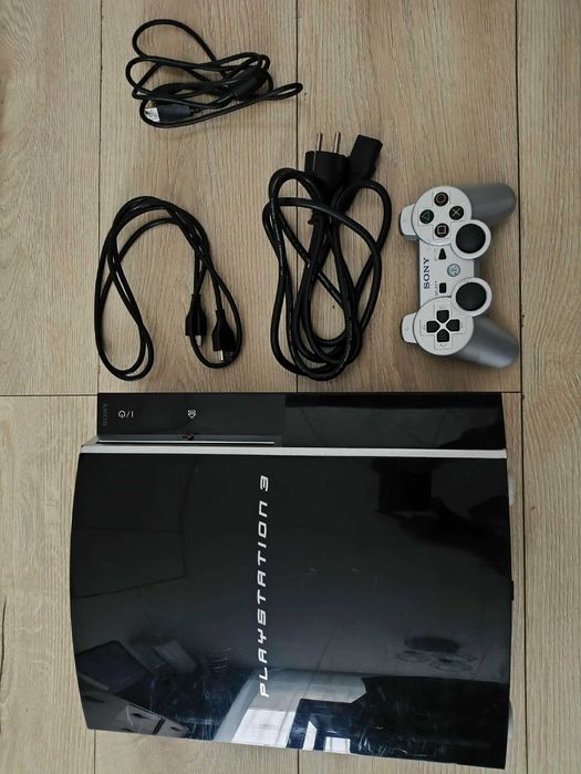 PlayStation 3 FAT CECHP04 odświeżona, przeserwisowana. Wgrane CFW + PKGi. Okazja Polecam. Zestaw z oryginalnym padem i pełnym okablowaniem.
