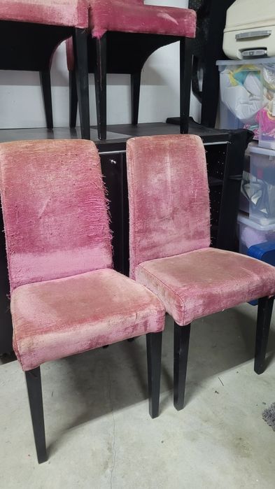 Cadeiras usadas para estofar