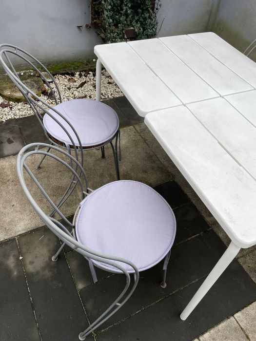 Zestaw ogrodowy – stół + 4 krzesła