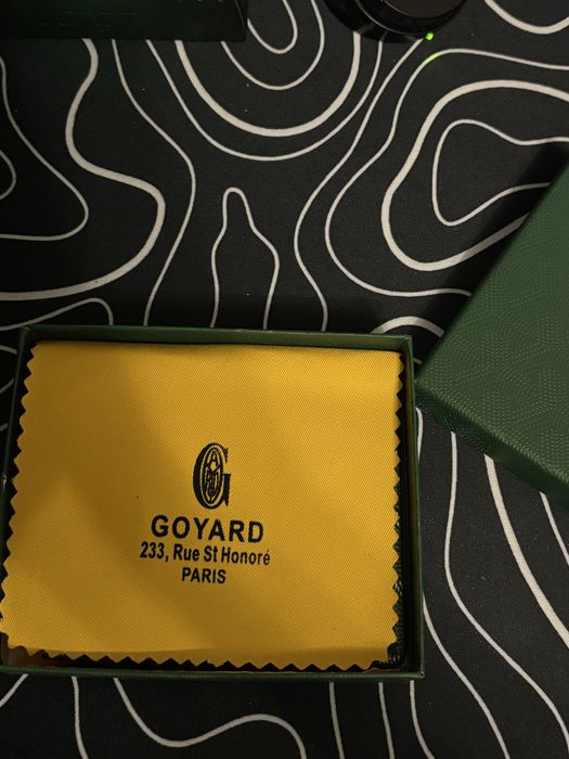 Zielony portfel Goyard