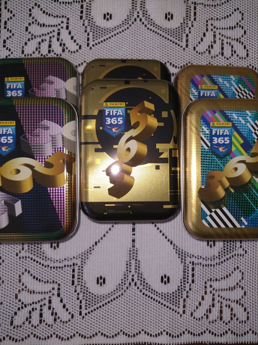 Puste puszki mini po kartach fifa komplet