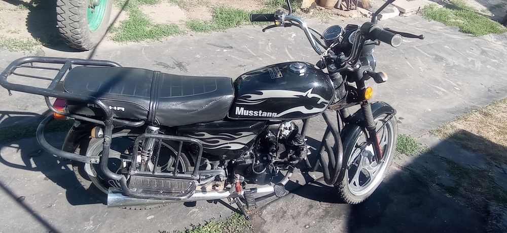 Продам мотоцикл мустанг 110