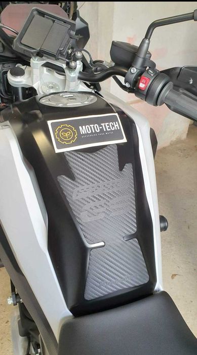 Tank pads Rubbatech para modelos BMW